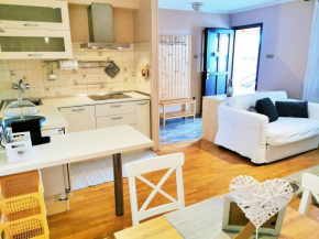 Tiny Shell House - Apartment 1